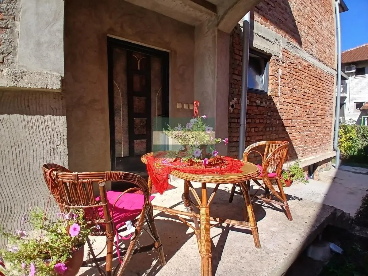 Prodaja, kuća, 660m², Centar, Jagodina