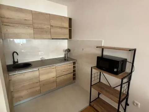 Prodaja, jednosoban stan, 46m², Central Point, Podgorica - image 7