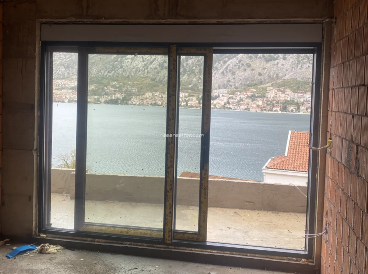 Prodaja, dvosoban stan, 71m², Kotor, Crna Gora