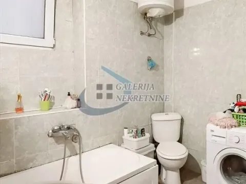 Sale, four bedroom apartment, 104m², Stari Grad, Beograd - image 9