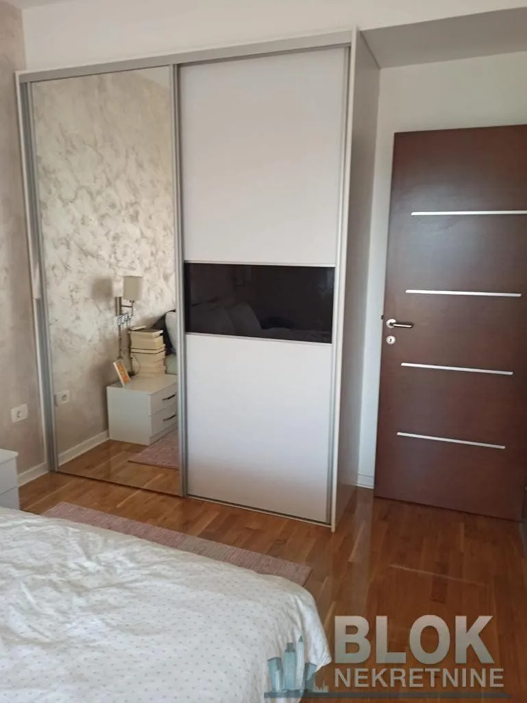 Izdavanje, dvosoban stan, 90m², Preko Morače, Podgorica