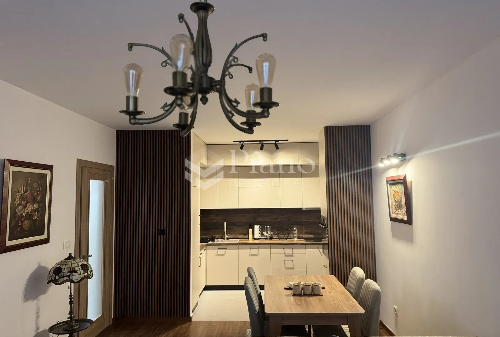 Rent, two bedroom apartment, 72m², City Kvart, Podgorica