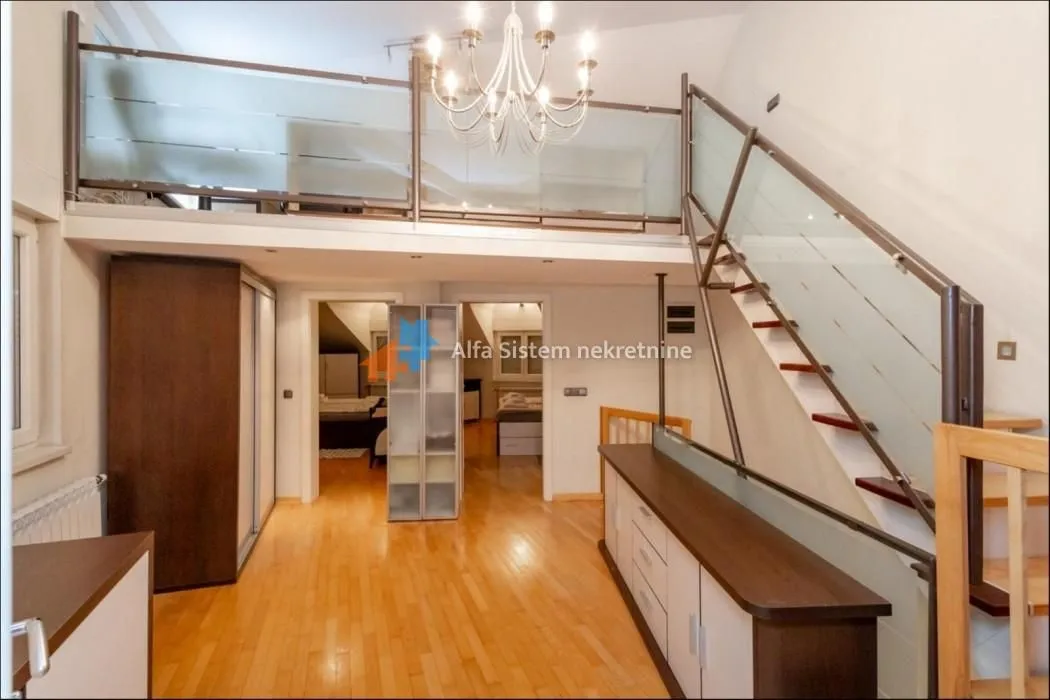 Rent, four bedroom apartment, 140m², Stari Grad, Beograd