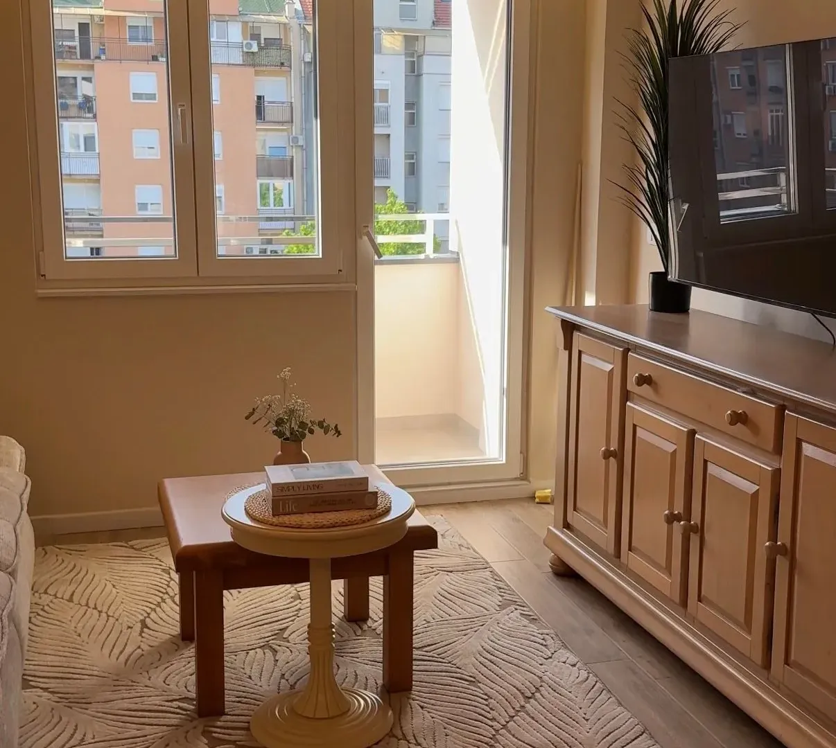 Izdavanje, jednosoban stan, 45m², Detelinara, Novi Sad Sve Podlokacije