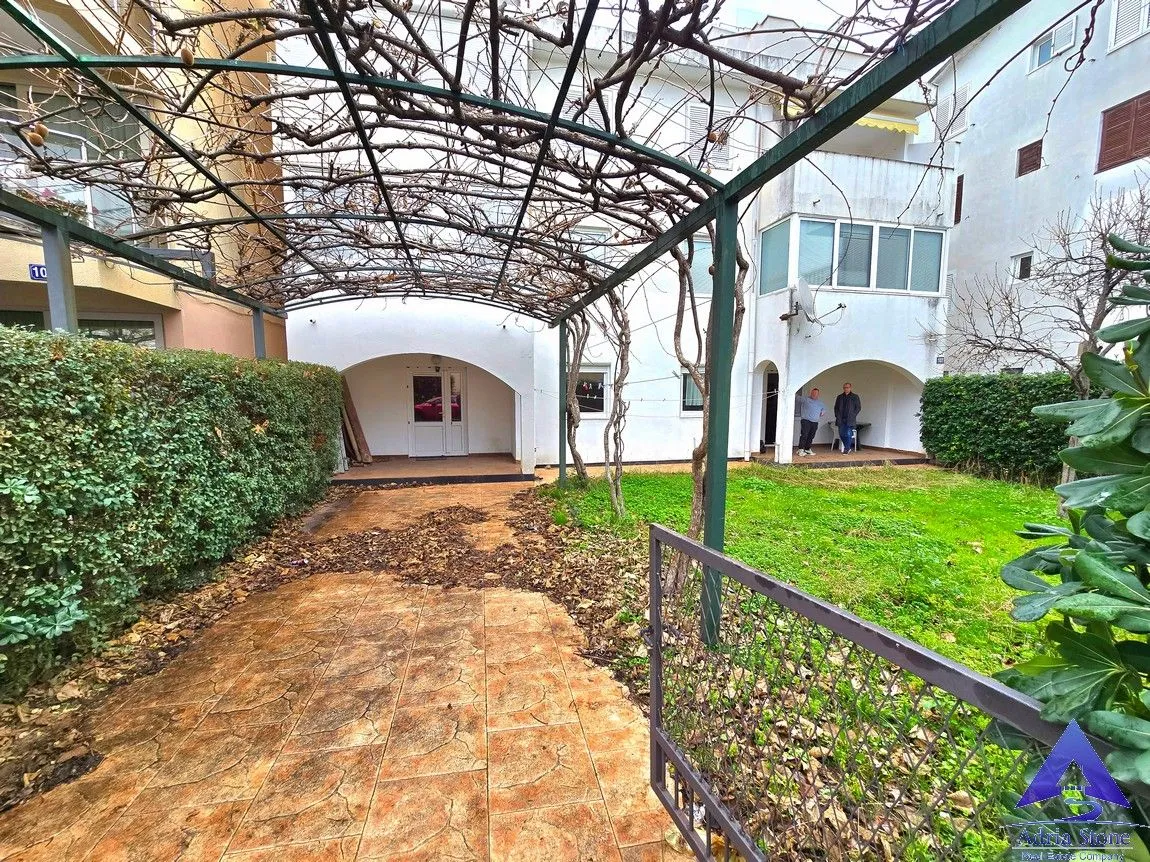 Prodaja, trosoban stan, 91m², Velji Vinogradi, Budva