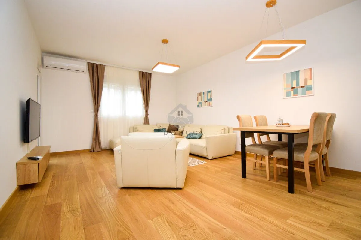 Izdavanje, dvosoban stan, 75m², City Kvart, Podgorica