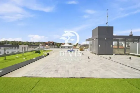 Izdavanje, stan, 205m², Dedinje Sve Podlokacije, Beograd - image 17