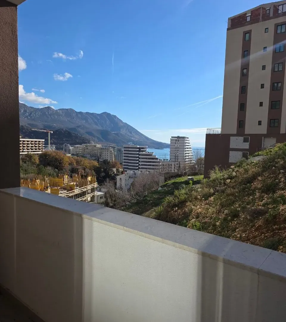 Sale, two bedroom apartment, 82m², Bečići, Budva