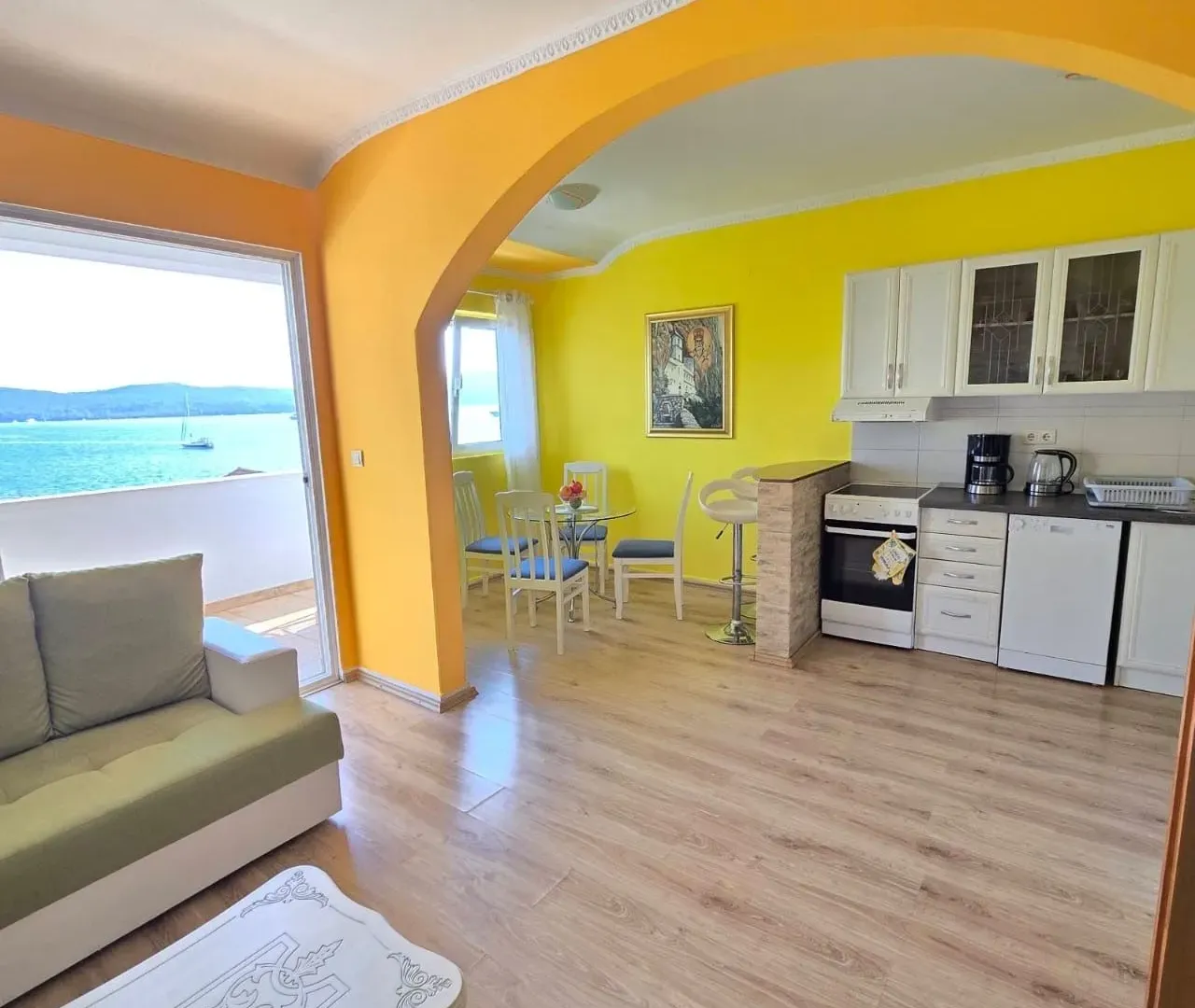 Rent, one bedroom apartment, 50m², Centar, Tivat
