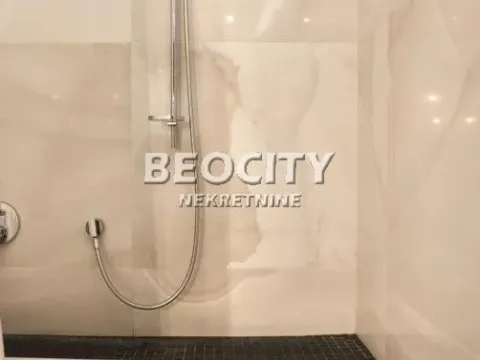 Izdavanje, četvorosoban stan, 240m², Kalenić Pijaca, Vračar Sve Podlokacije - image 13