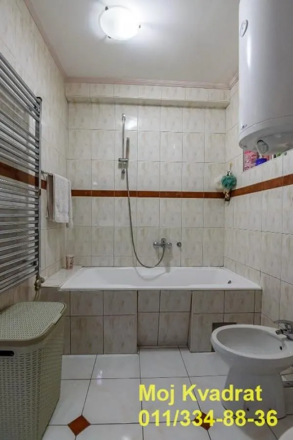 Sale, four bedroom apartment, 105m², Stari Grad, Beograd