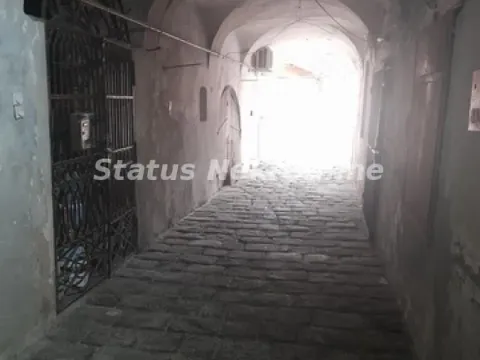 Prodaja, četvorosoban stan, 188m², Petrovaradin, Novi Sad - image 7