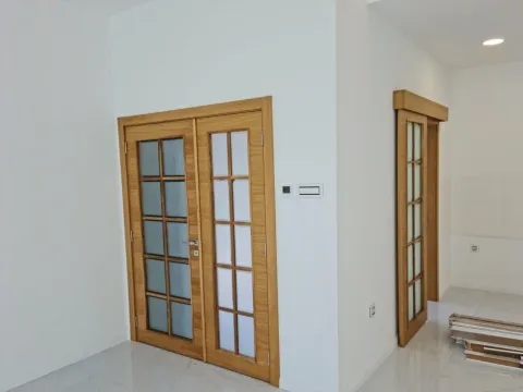 Izdavanje, kuća, 240m², Sremska Kamenica, Petrovaradin - image 15
