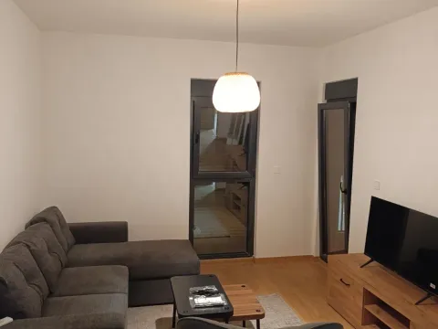 Izdavanje, jednosoban stan, 45m², City Kvart, Podgorica - image 4