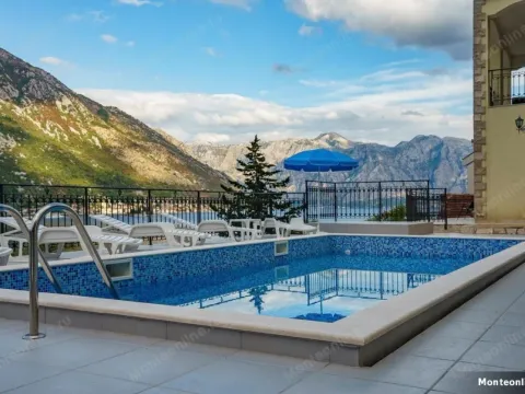 House for Sale, 350m2, Kostanjica, Kotor House for Sale, 350m2, Kostanjica, Kotor