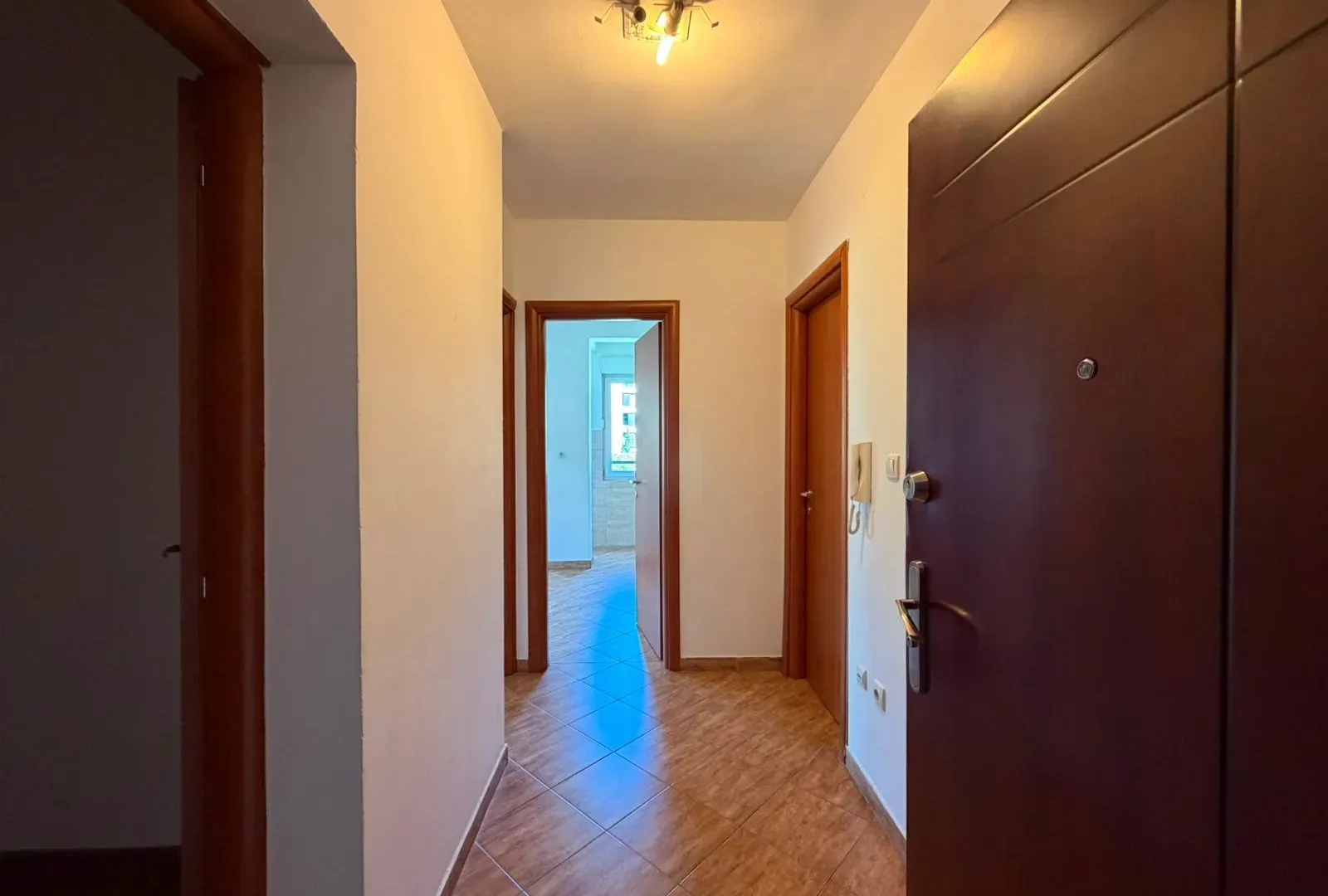 Rent, three bedroom apartment, 107m², Vezirov Most, Podgorica