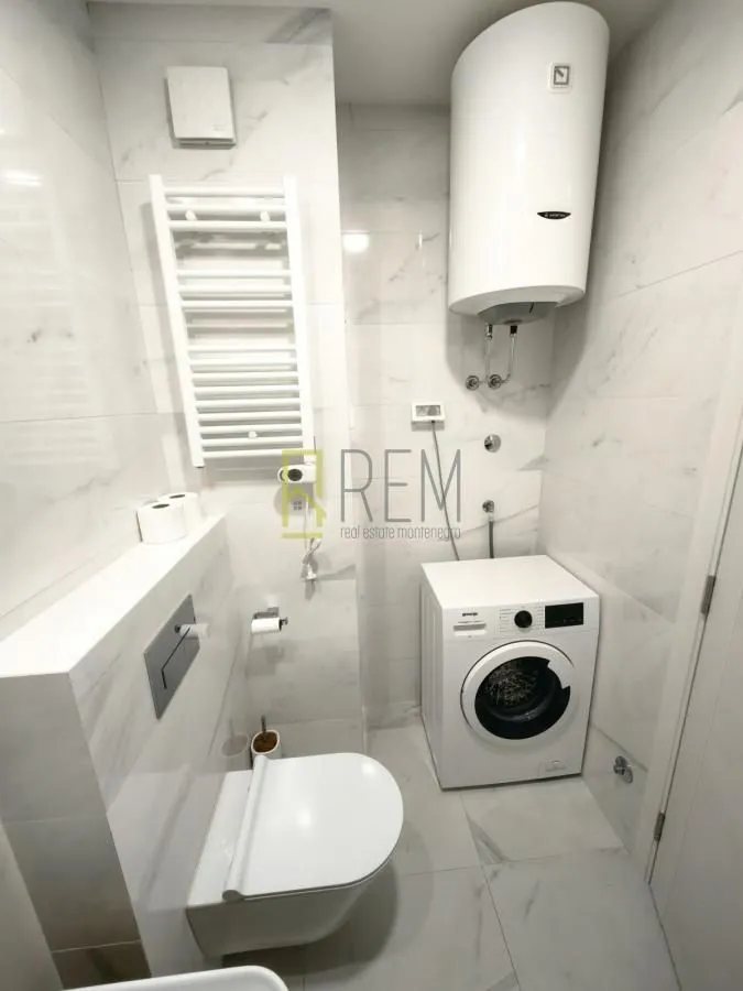 Prodaja, jednosoban stan, 49m², Central Point, Podgorica