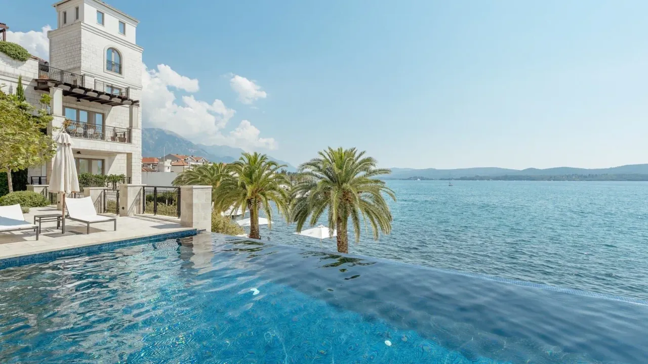 Rent, one bedroom apartment, 67m², Porto Montenegro, Tivat
