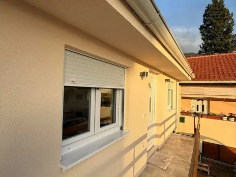 Rent, studio apartment, 30m², Gradiošnica, Tivat - image 6