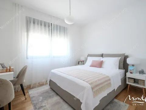 Prodaja, dvosoban stan, 63m², Tivat, Crna Gora - image 2