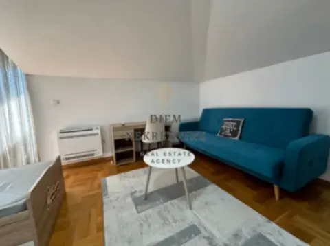 Izdavanje, kuća, 300m², Vranići, Podgorica - image 12