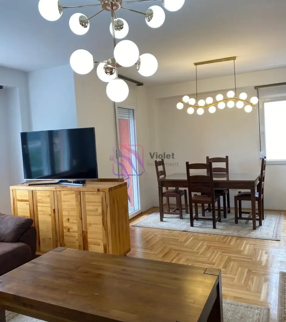 Izdavanje, trosoban stan, 92m², Kod Big Fashion-a, Podgorica
