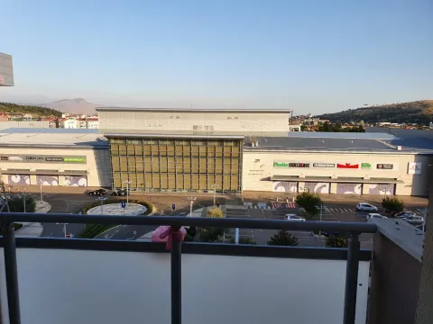 Izdavanje, dvosoban stan, 68m², City Kvart, Podgorica - image 7