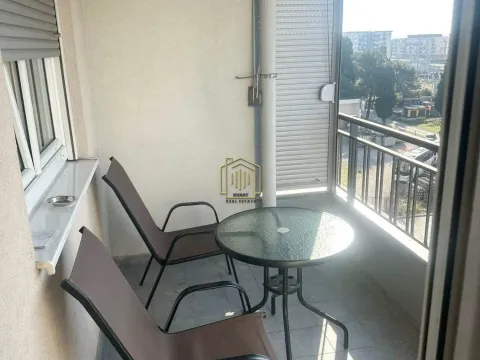 Izdavanje, jednosoban stan, 54m², Pobrežje, Podgorica - image 2