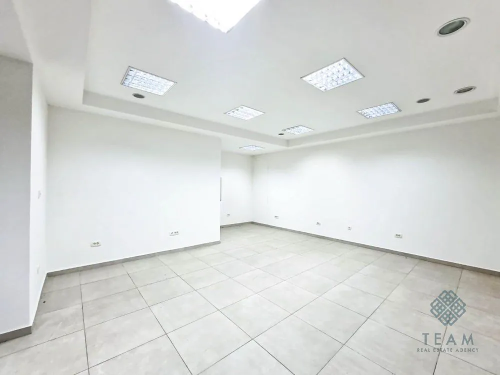 Rent, office space, 180m², Tološka šuma, Podgorica