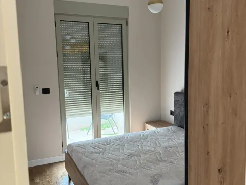 Izdavanje, jednosoban stan, 53m², Dumidran, Tivat - image 4