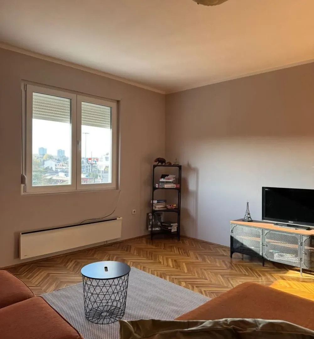 Rent, three bedroom apartment, 76m², Južni Bulevar, Vračar Sve Podlokacije