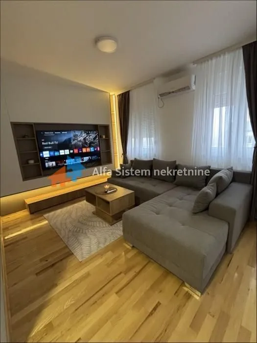 Rent, two bedroom apartment, 53m², Uciteljsko Naselje, Zvezdara Sve Podlokacije