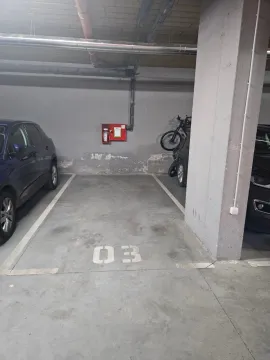 Parking garaža in Višnjička Banja