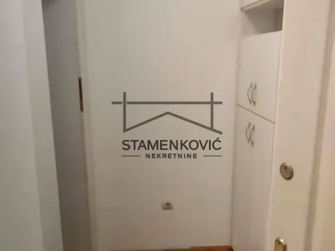 Izdavanje, dvosoban stan, 49m², Centar, Novi Sad - image 12