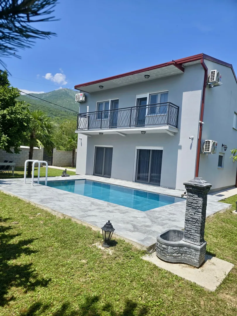 Rent, house, 144m², Jastreb, Danilovgrad