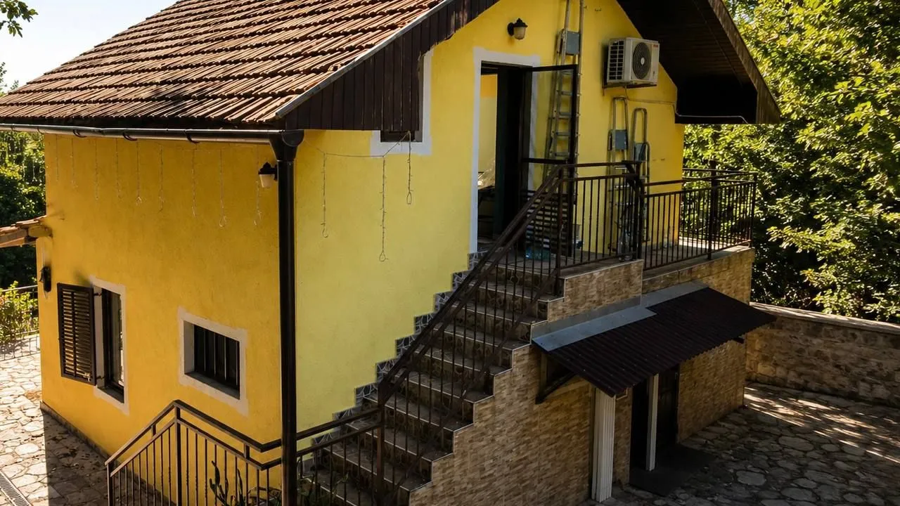 Prodaja, kuća, 143m², Ratiševina, Herceg Novi