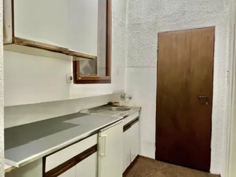 Izdavanje, poslovni prostor, 80m², Tašmajdan, Palilula Sve Podlokacije - image 9