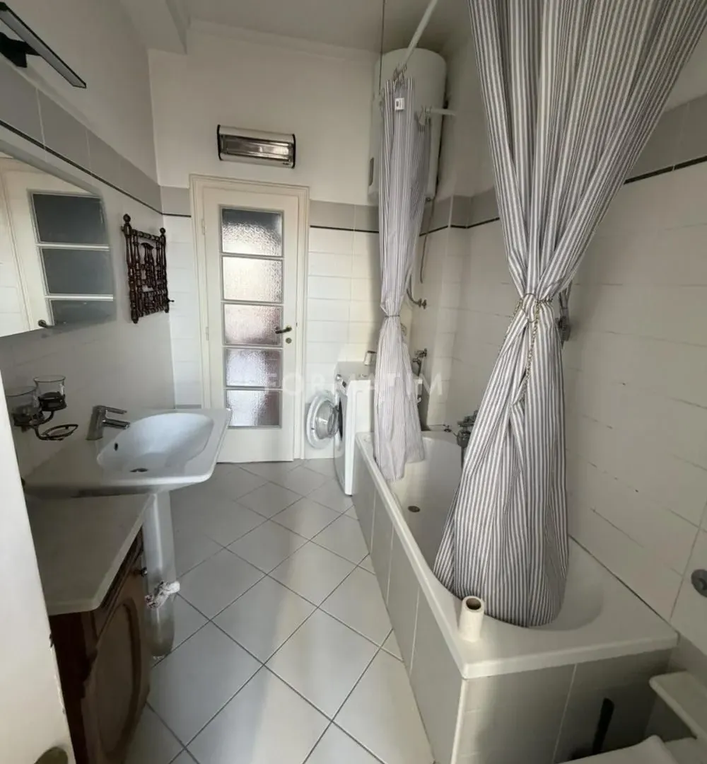 Sale, two bedroom apartment, 71m², Savski Venac, Beograd