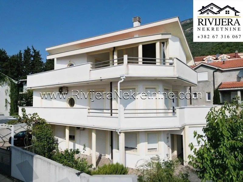 Sale, house, 252m², Baošići, Herceg Novi