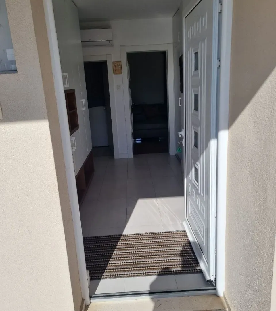 Rent, two bedroom apartment, 90m², Tivat, Crna Gora