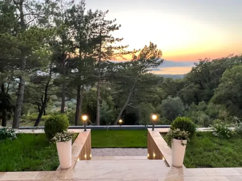 Prodaja, kuća, 317m², Tivat, Crna Gora - image 8