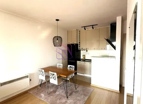 Kuhinja sa trpezarijom i modernim elementima. - image 4