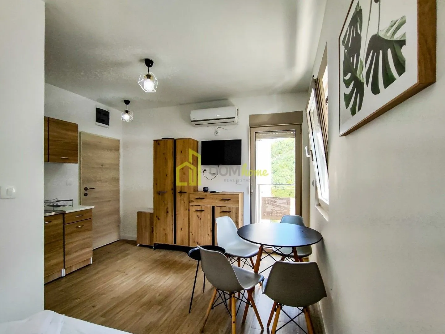 Izdavanje, garsonjera, 18m², Bečići, Budva