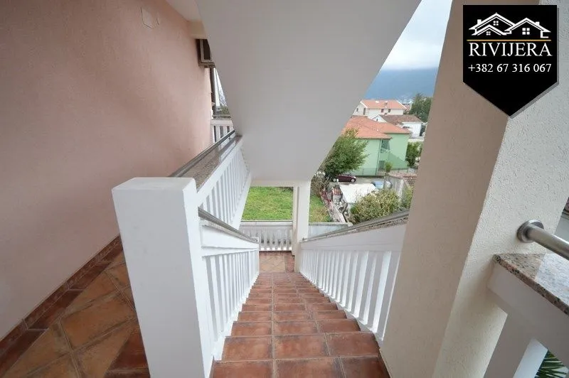 Prodaja, kuća, 330m², Igalo, Herceg Novi