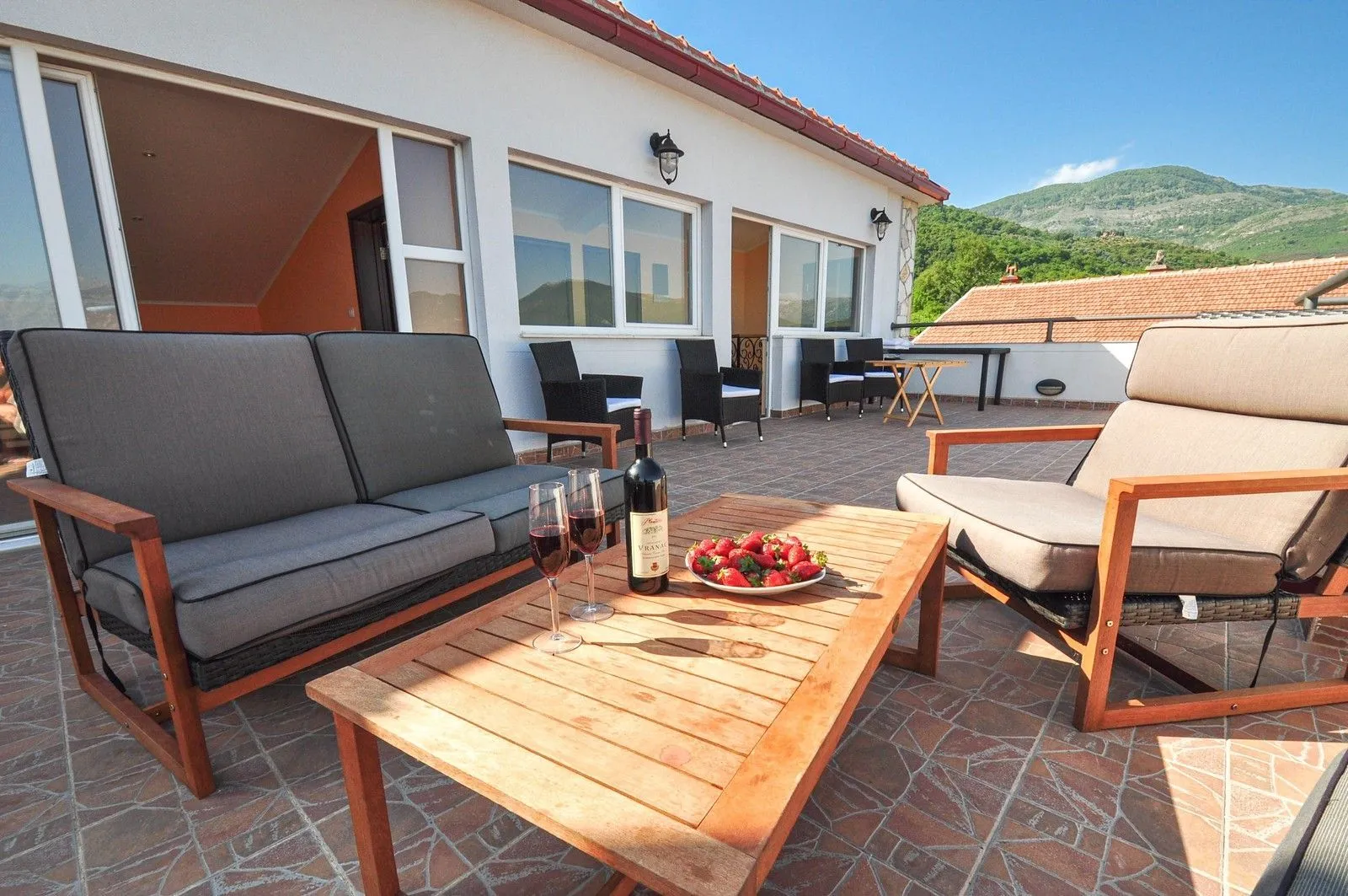 Prodaja, kuća, 260m², Bijela, Herceg Novi