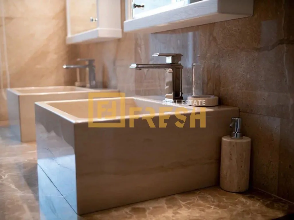 Prodaja, kuća, 750m², Tivat, Crna Gora