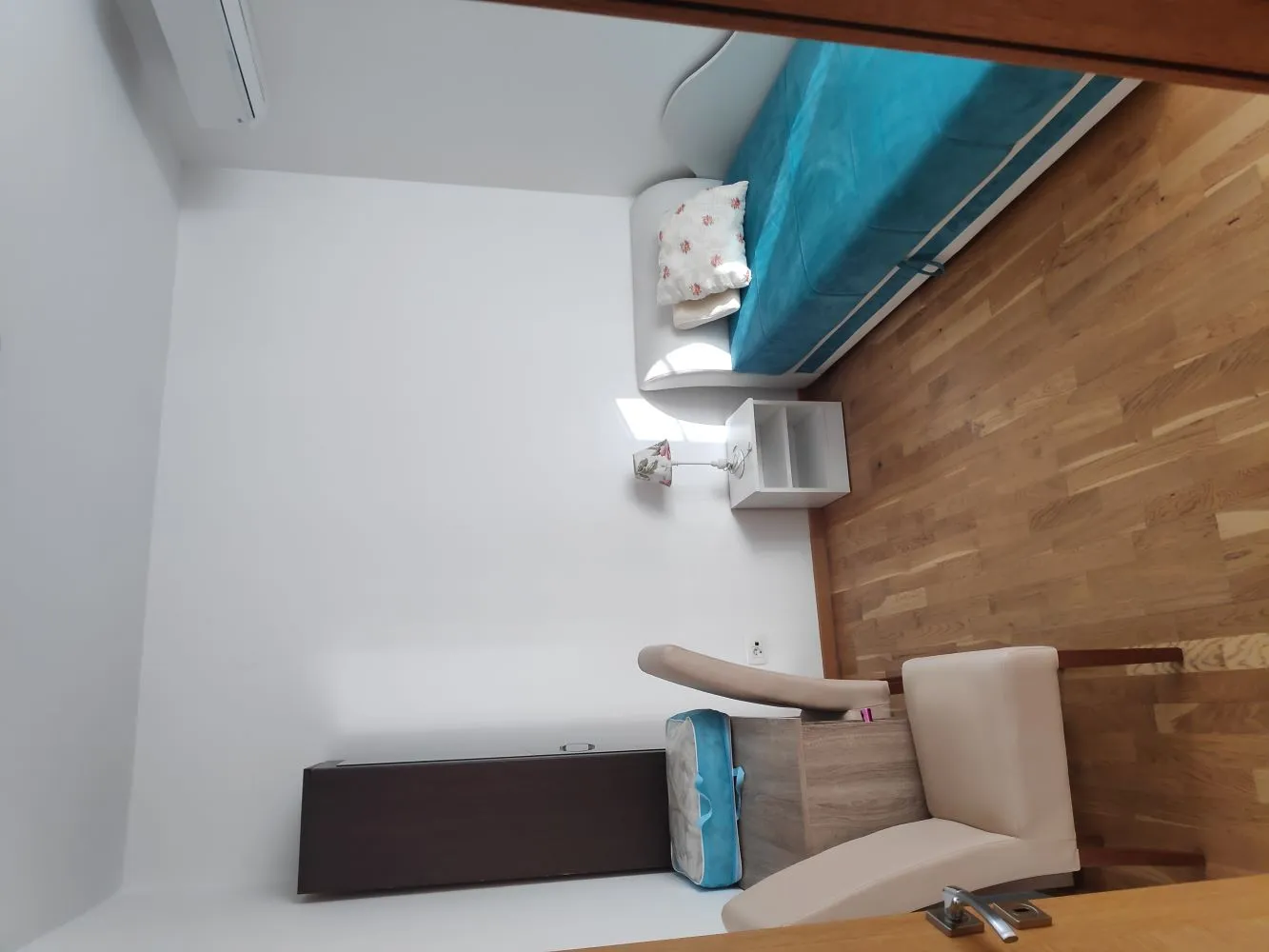 Izdavanje, trosoban stan, 95m², Zagorič, Podgorica
