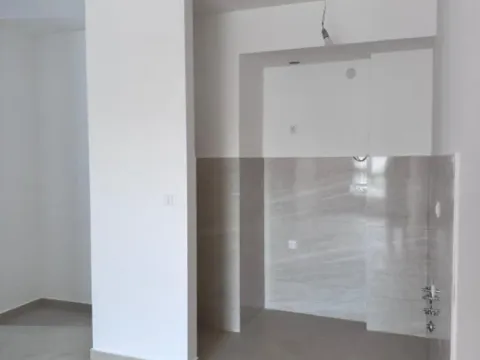 Prodaja, jednosoban stan, 48m², Rozino, Budva