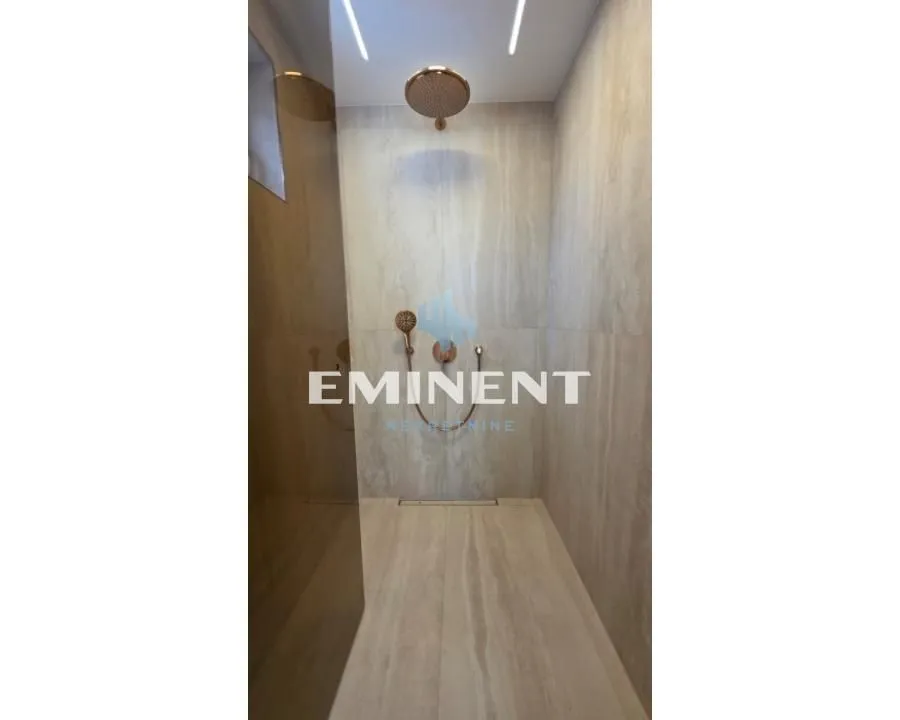 Sale, three bedroom apartment, 116m², Cvetkova Pijaca, Zvezdara Sve Podlokacije
