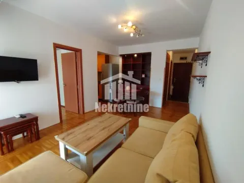 Stan in Zvezdara Sve Podlokacije